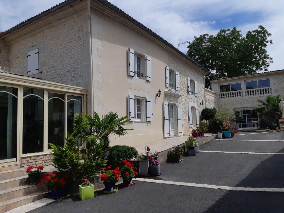 Les Orchidees Chambre Hotes Futuroscope Chasseneuil Poitiers Jaunay-Clan ภายนอก รูปภาพ